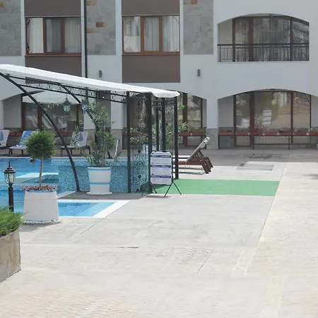 Sarafovo Sea Club *
